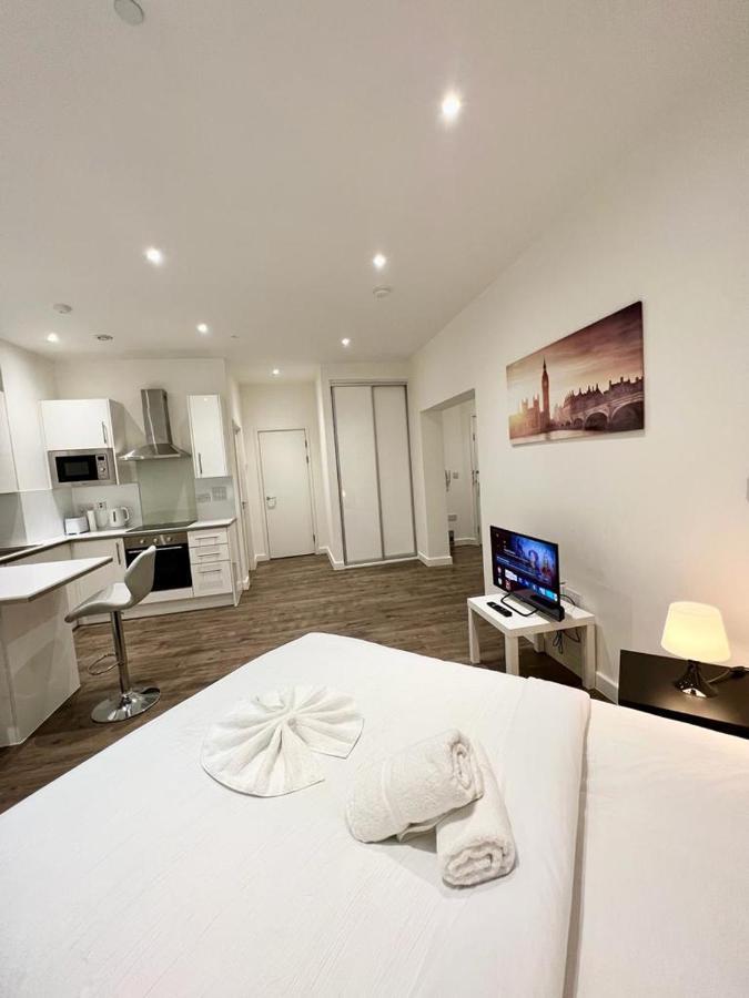 Alarabi Apartments-Studio Flat Croydon Esterno foto
